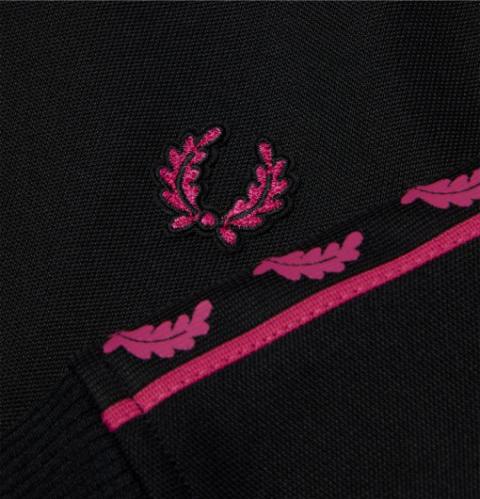 casaco_desportivo_preto_rosa_detalhe