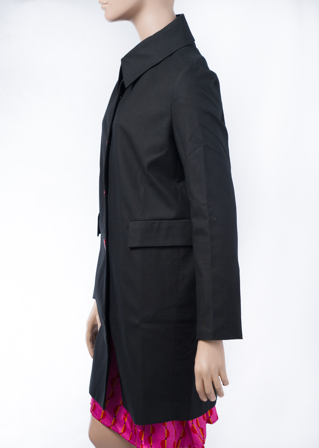 LOVEMOSCHINO_Casaco_preto_coracoes3